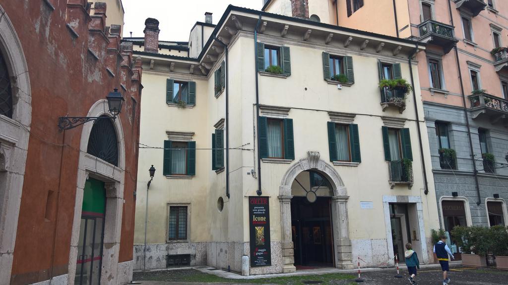 Casa Ferrari Appartamento Verona Sanificato Ozono Eksteriør billede