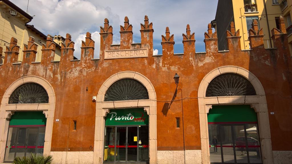 Casa Ferrari Appartamento Verona Sanificato Ozono Eksteriør billede